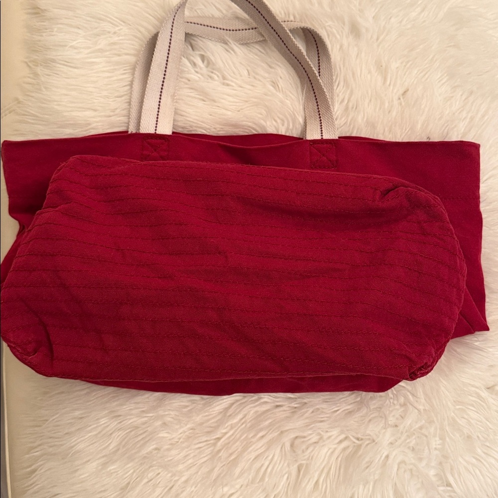 Hollister Canvas Tote - Picture 9 of 9